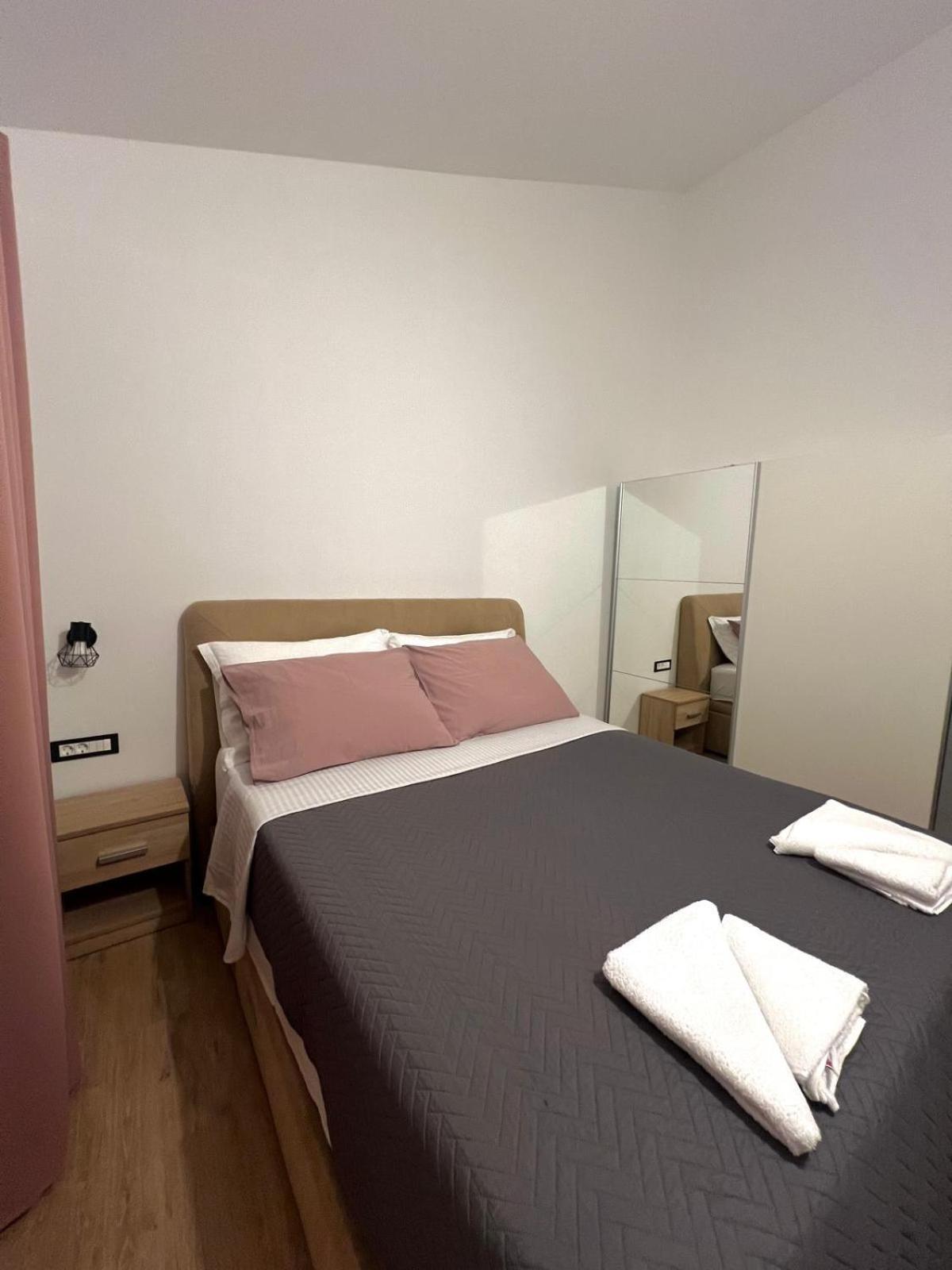 Apartmani Karla Paklenica Starigrad Paklenica Εξωτερικό φωτογραφία