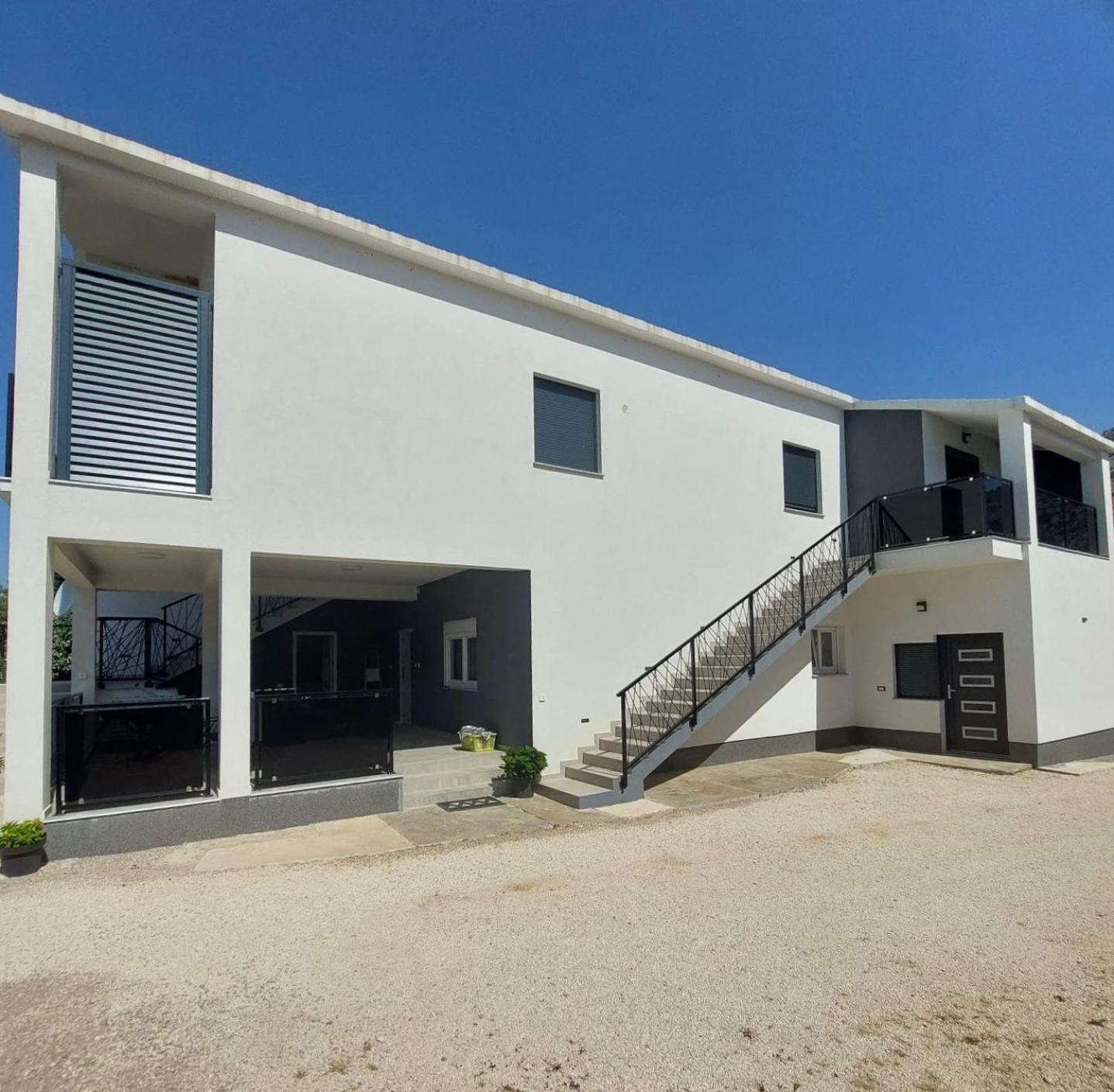 Apartmani Karla Paklenica Starigrad Paklenica Εξωτερικό φωτογραφία