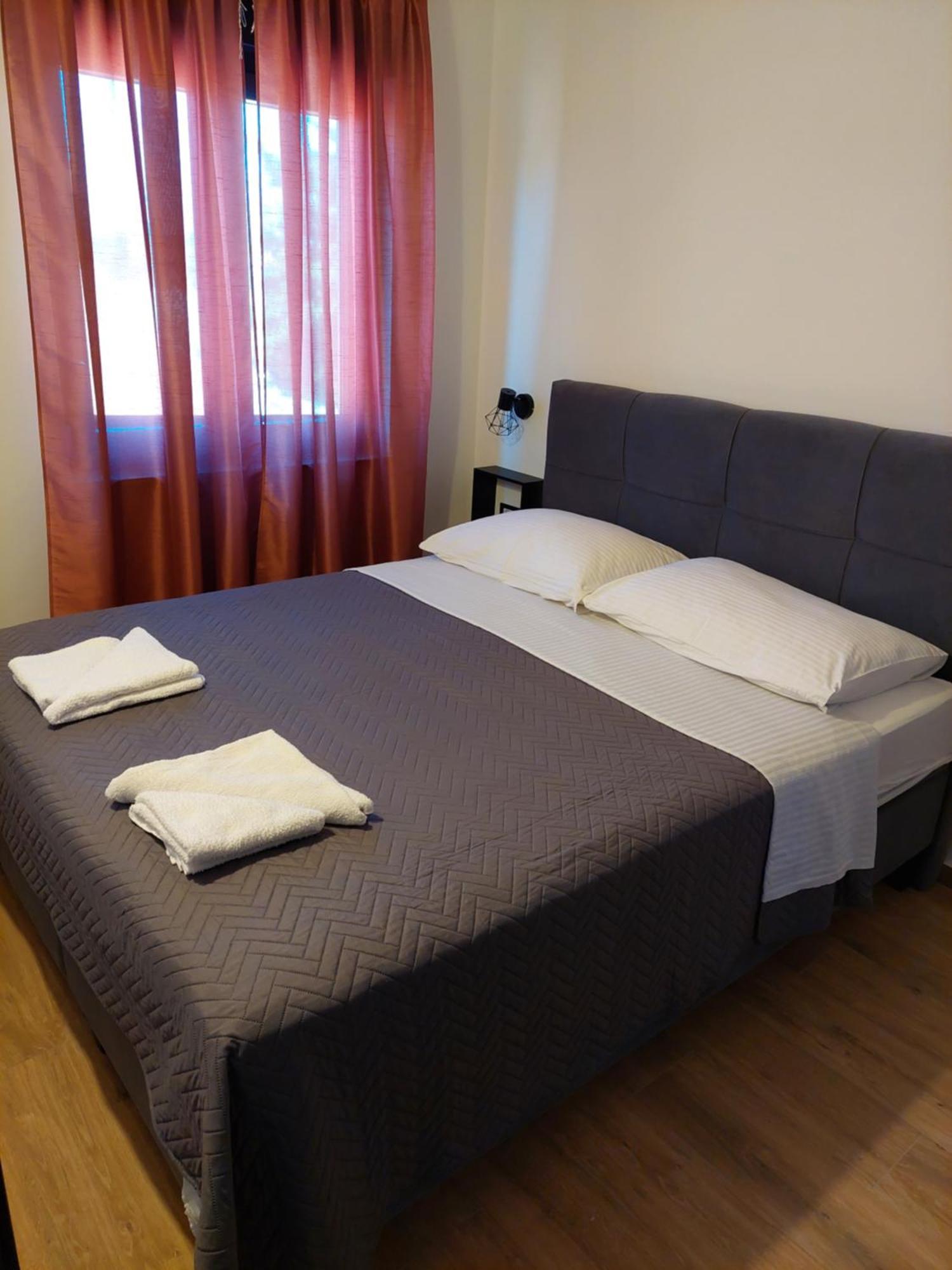 Apartmani Karla Paklenica Starigrad Paklenica Εξωτερικό φωτογραφία