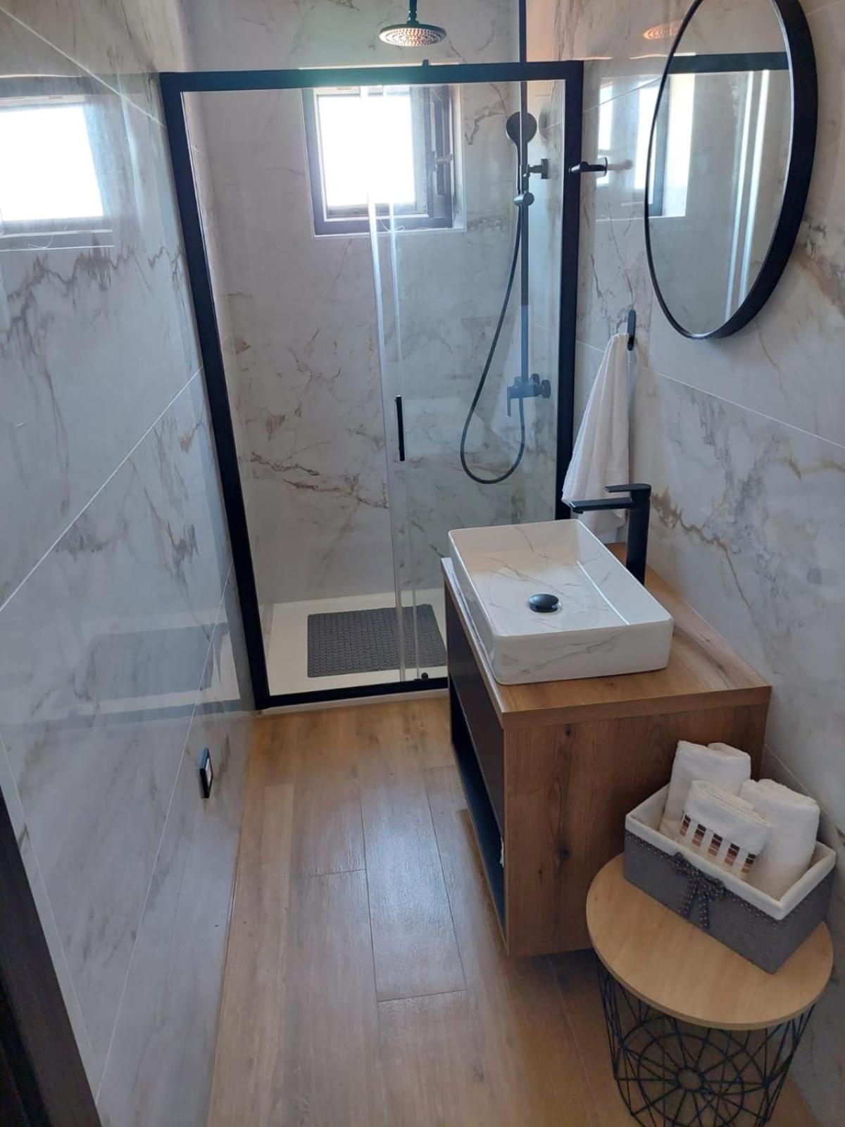 Apartmani Karla Paklenica Starigrad Paklenica Εξωτερικό φωτογραφία
